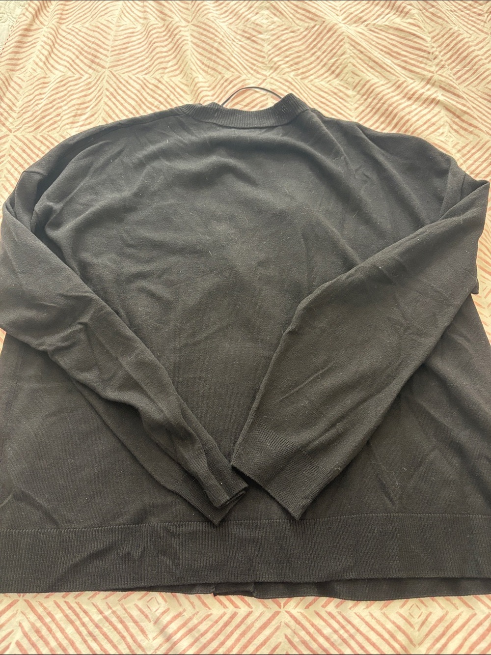 MANGO BLACK KNIT VNECK CARDIGAN- medium - Picture 3 of 3